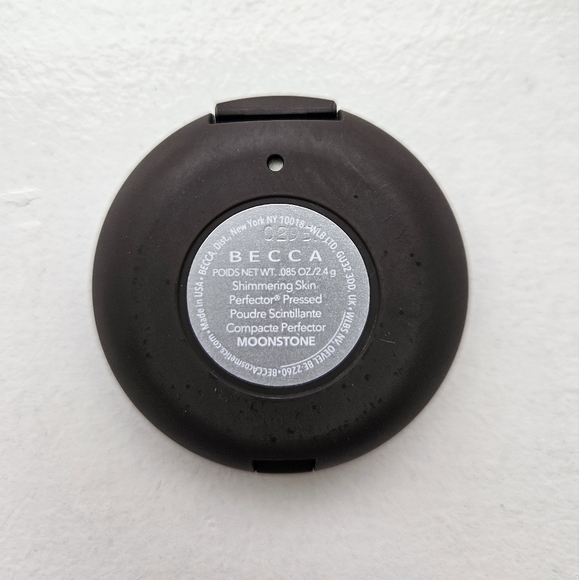 BECCA Mini Shimmering Skin Perfector Pressed Highlighter in Moonstone - Picture 3 of 8